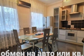Недвижимость Квартиры / 3-к квартира, 90 м², 1/10 эт.