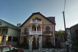 Дом с гостевыми комнатами