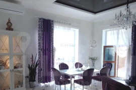 3-этажный коттедж, 290 м²