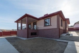 Недвижимость Дома, дачи, коттеджи / Дом 198.7 м² на участке 10 сот.