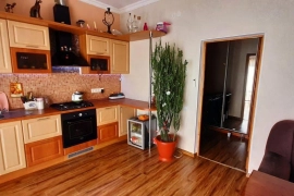 Продам однокомнатную вторичку 57.0 м² этаж 2/3 город Геленджик улица Генерала Раевского