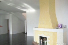 Недвижимость Дома, дачи, коттеджи / Дом 360 м² на участке 4 сот.