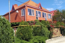 Недвижимость Дома, дачи, коттеджи / Дом 324 м² на участке 4.2 сот.