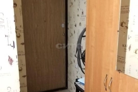 Недвижимость Квартиры / 1-к квартира, 35 м², 1/4 эт.